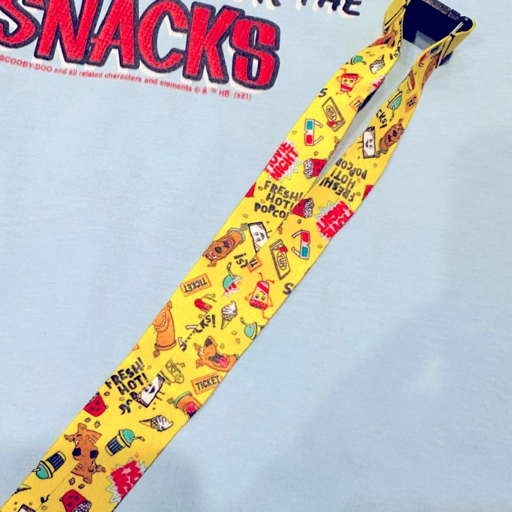 Scooby Doo Shirt and Lanyard - Picture 3 of 5